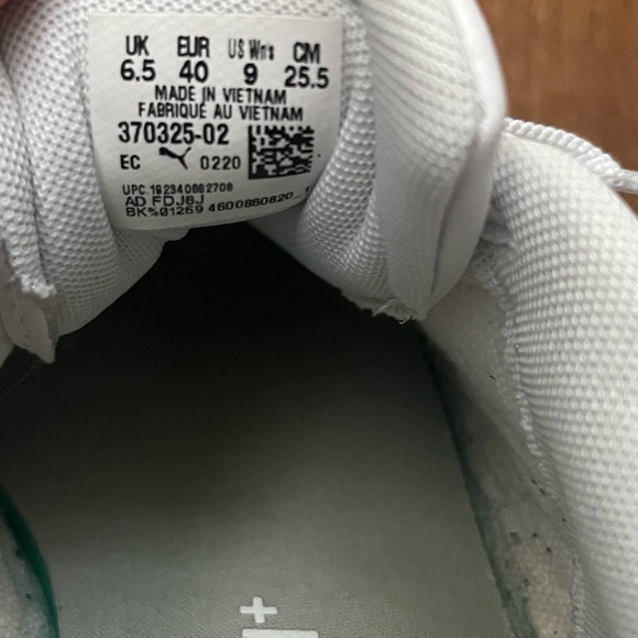 Size 9 Puma White Sneakers - Picture 6 of 10